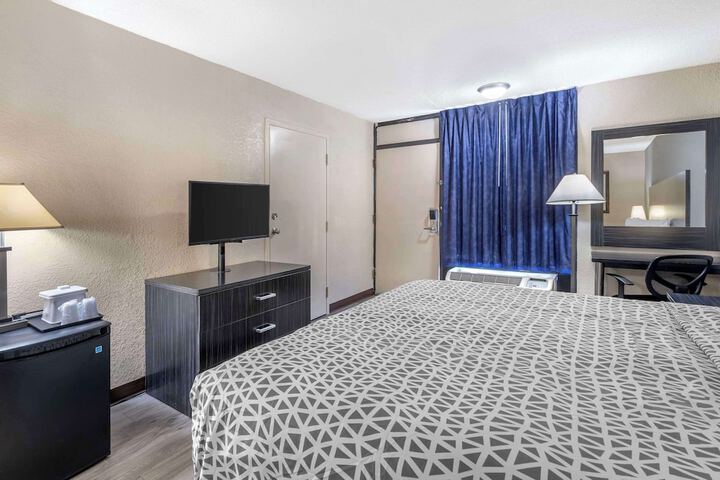 Room 21 of 31