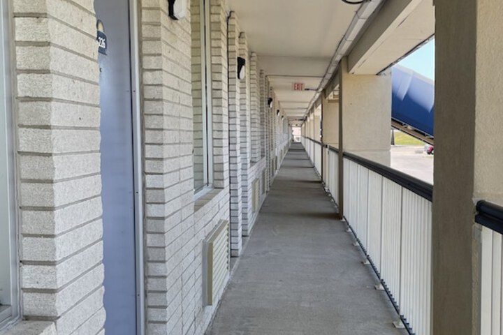 Days Inn by Wyndham Salina South