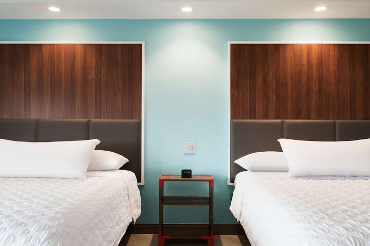 Tru by Hilton York