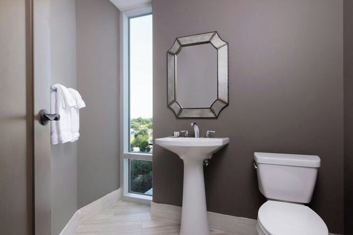 The Stella Hotel Autograph Collection