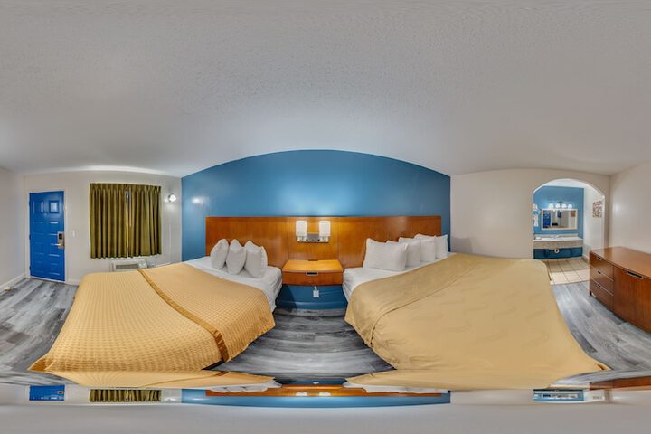 Room 9 of 35