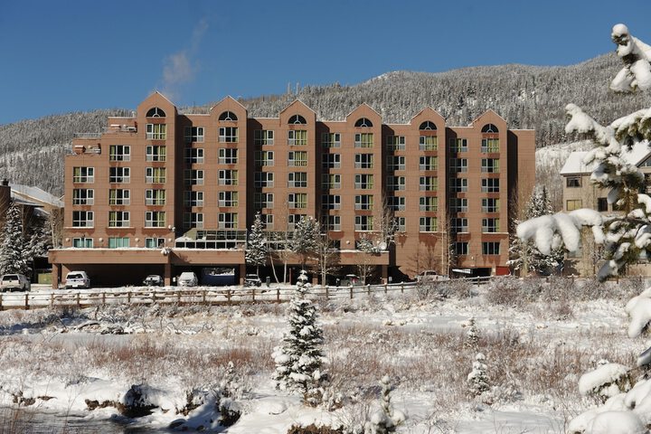 Hotel 2 of 67