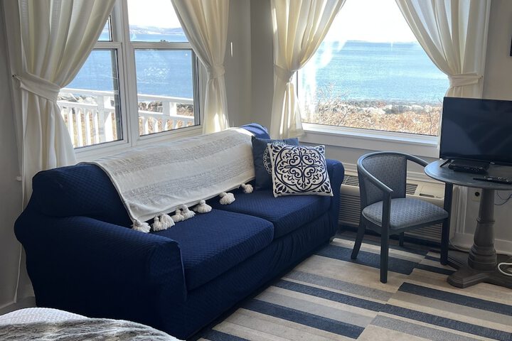 Come From Away B & B Inn