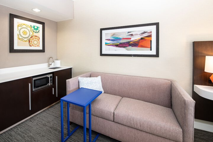Room 16 of 54
