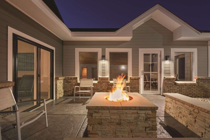 Country Inn & Suites by Radisson Northfield, MN