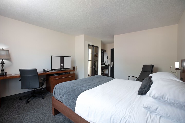 Room 48 of 105
