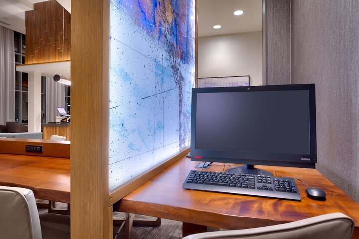 Business Center 41 of 42