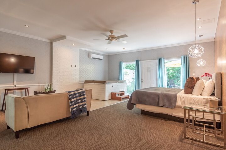 Room 13 of 71