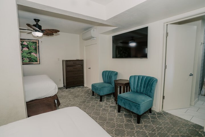 Room 179 of 283