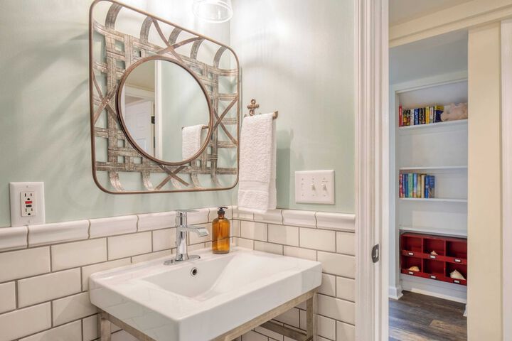 Palmetto by Avantstay Gorgeous Character Home w / Pool Sun Room & Pool Table!