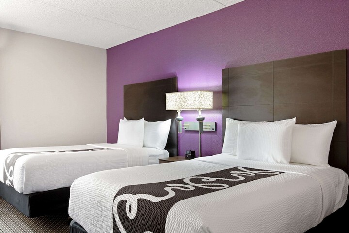 Room 43 of 60