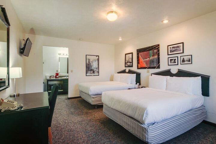 Room 44 of 54