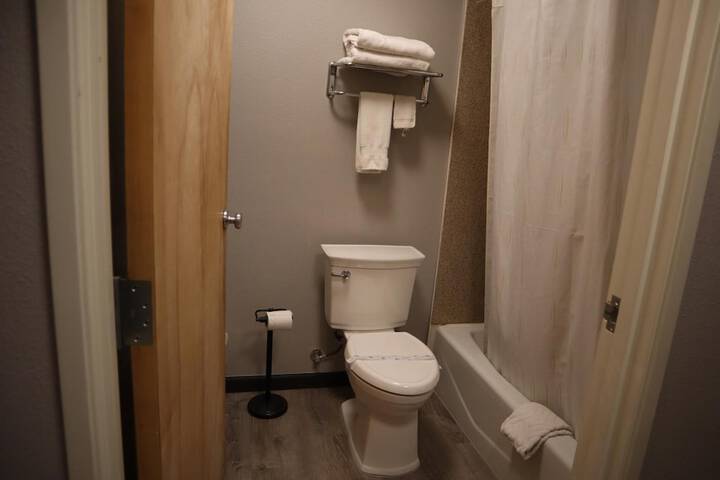 Room 41 of 47
