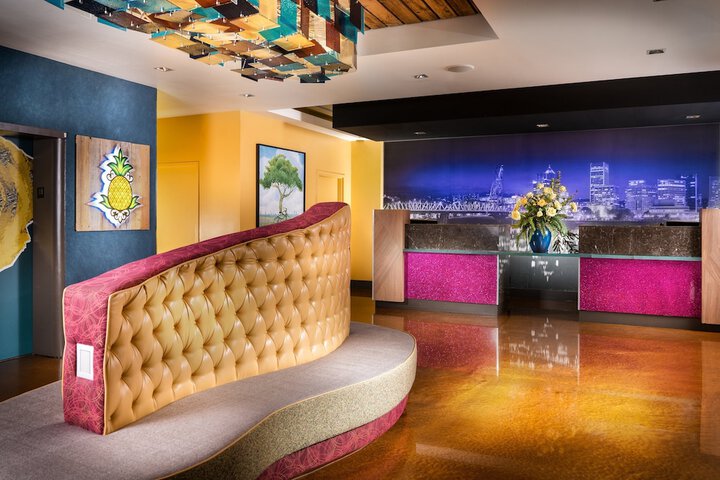 Staypineapple Hotel Rose, Downtown Portland