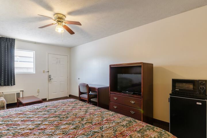 Room 38 of 43