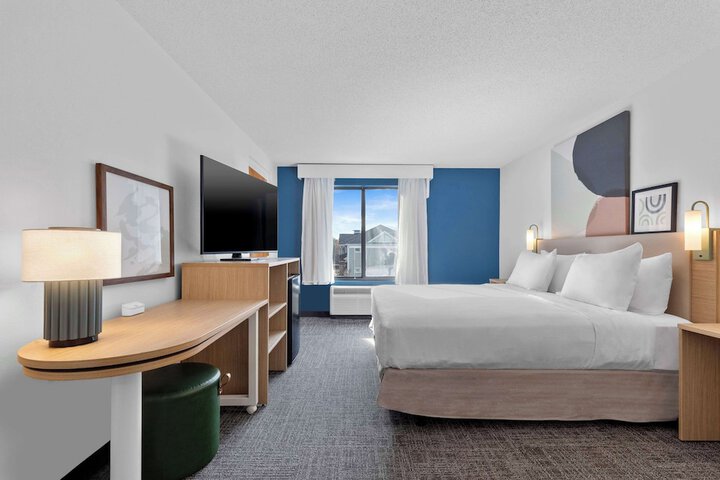 Room 26 of 35
