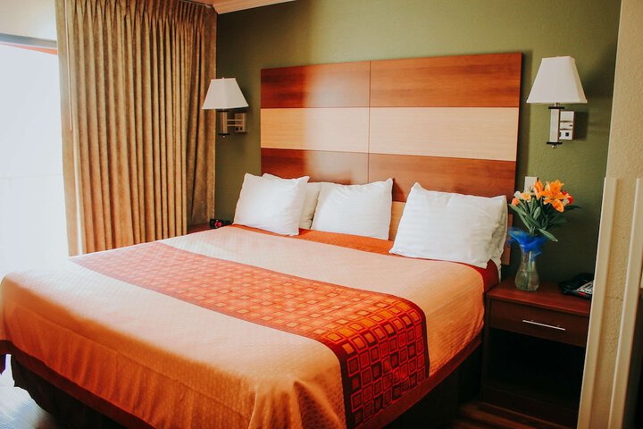 Room 44 of 48