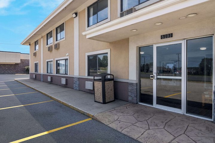 Suburban Studios Portage