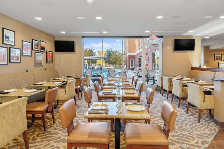 Cambria Hotel Plano Frisco