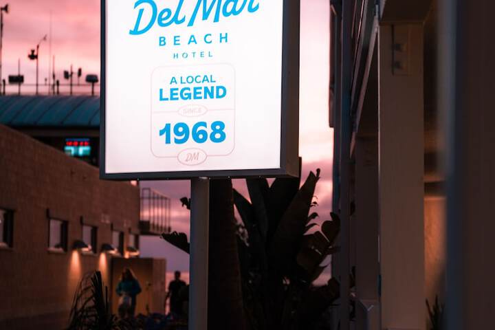 Del Mar Beach Hotel