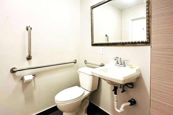 Room 65 of 111