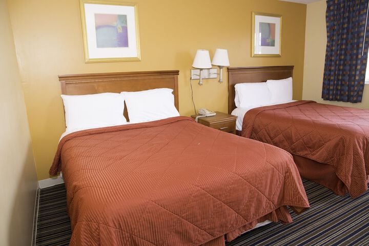 Room 6 of 37