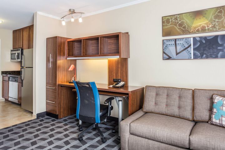 Room 19 of 27