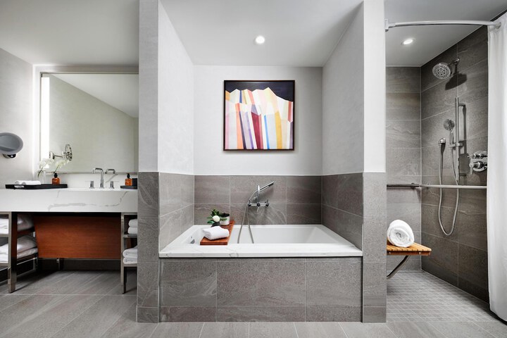 Hotel Alpenrock Breckenridge Curio Collection by Hilton