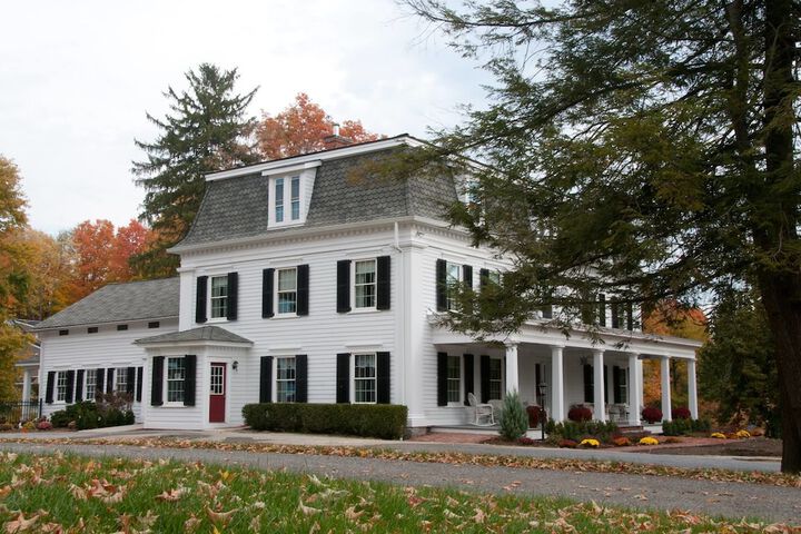 Brinckerhoff Inn