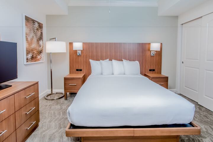 Room 118 of 187