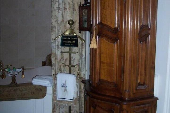 Room 9 of 41