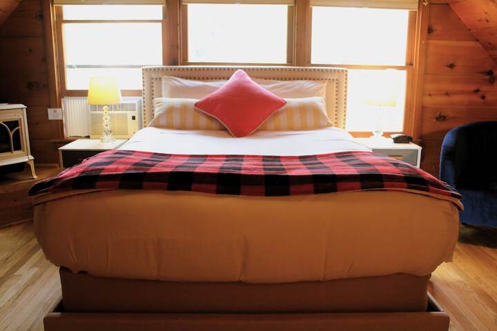 Room 25 of 53