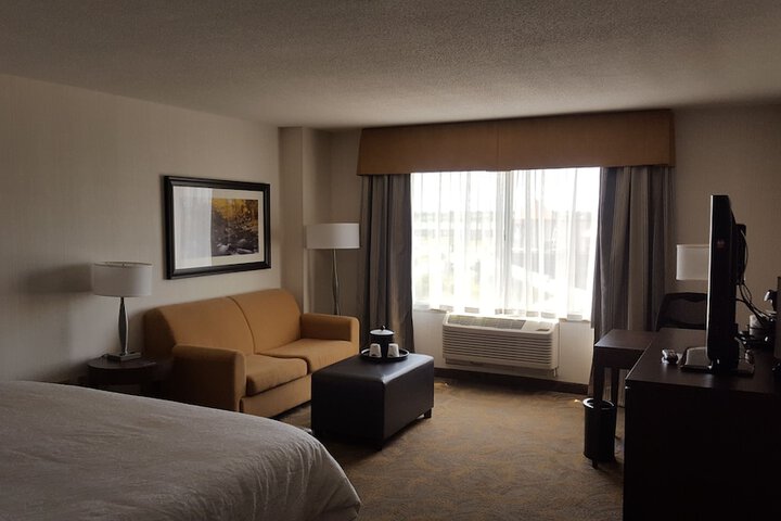 Room 70 of 90