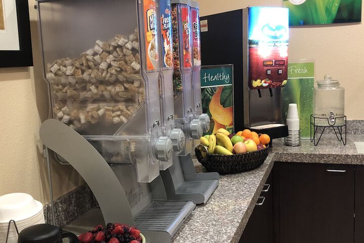 Quality Inn & Suites Minot North