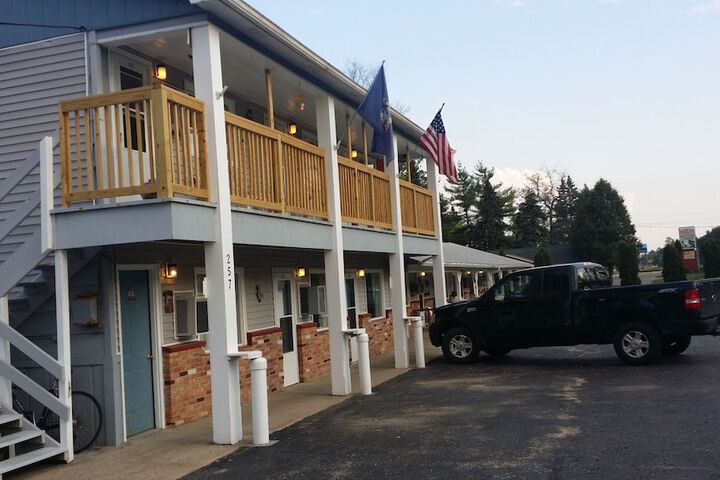 Hotel 10 of 115