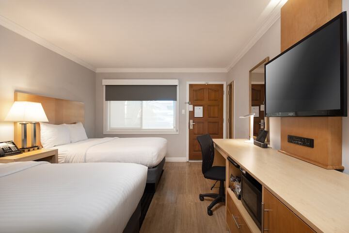 Room 26 of 68