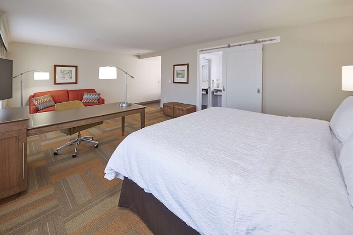 Hampton Inn & Suites Hood River