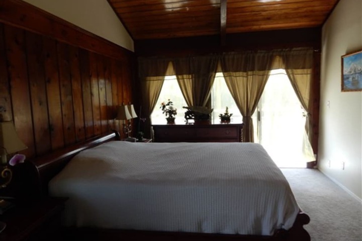 Room 31 of 49