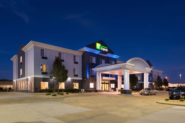 Holiday Inn Express Hotel & Suites Pittsburg by IHG