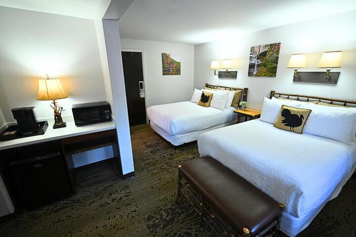 Turkey Run Inn & Cabins