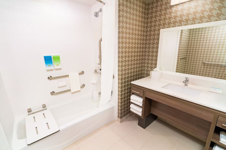 Home2 Suites by Hilton Bakersfield
