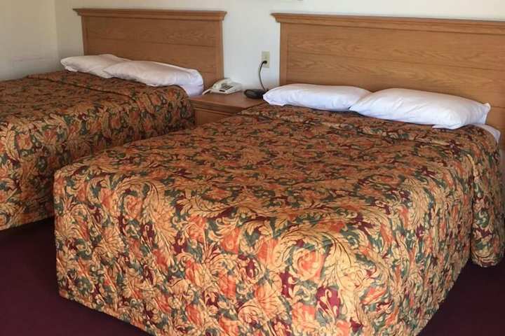 Room 5 of 6