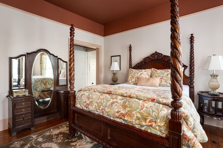 Room 48 of 105
