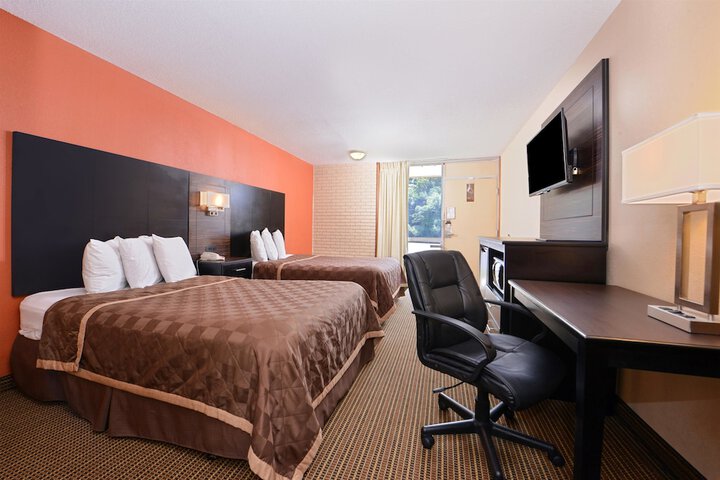 Room 14 of 26