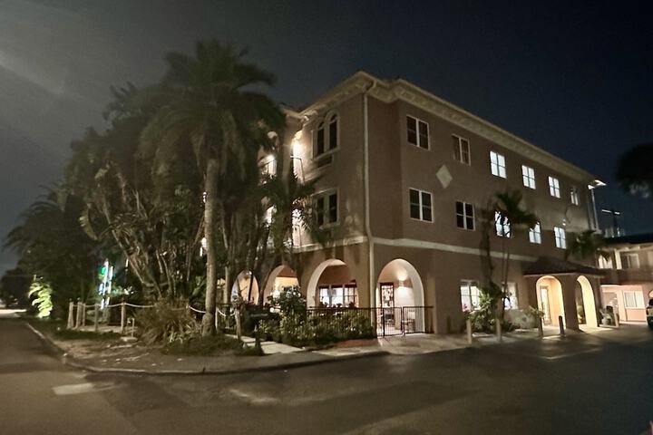 Hotel 10 of 71