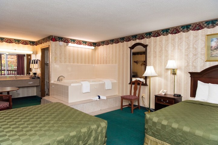 Room 13 of 34
