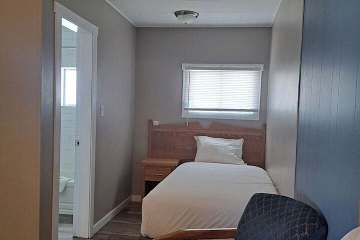 Room 17 of 50