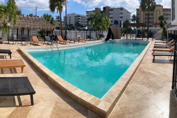 Hotel 3 of 170