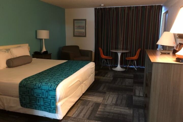 Room 19 of 60