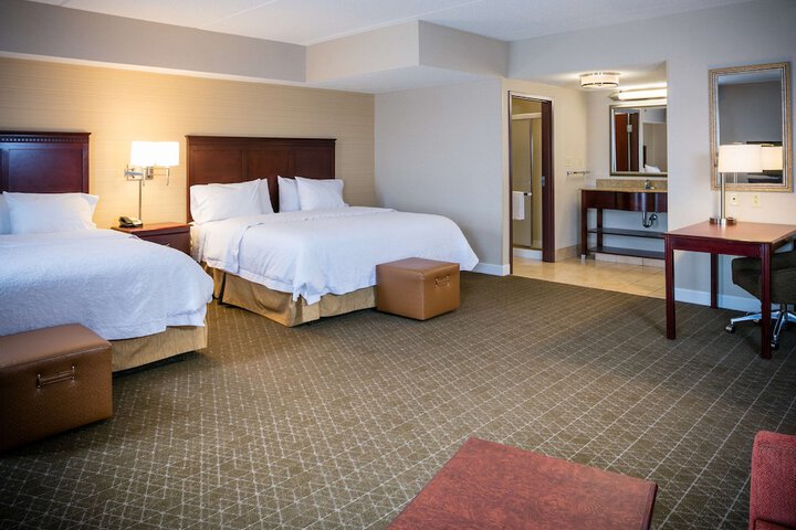 Room 32 of 42